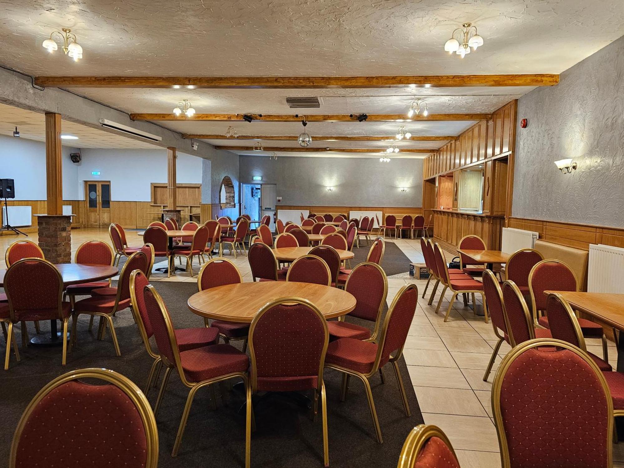 Manor Hotel Ballymoney Exteriör bild